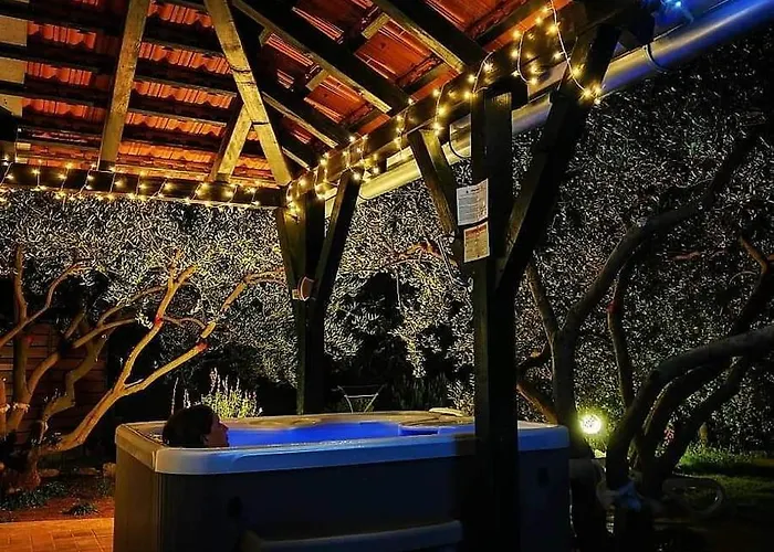 House Cvita * ビオグラード・ナ・モル